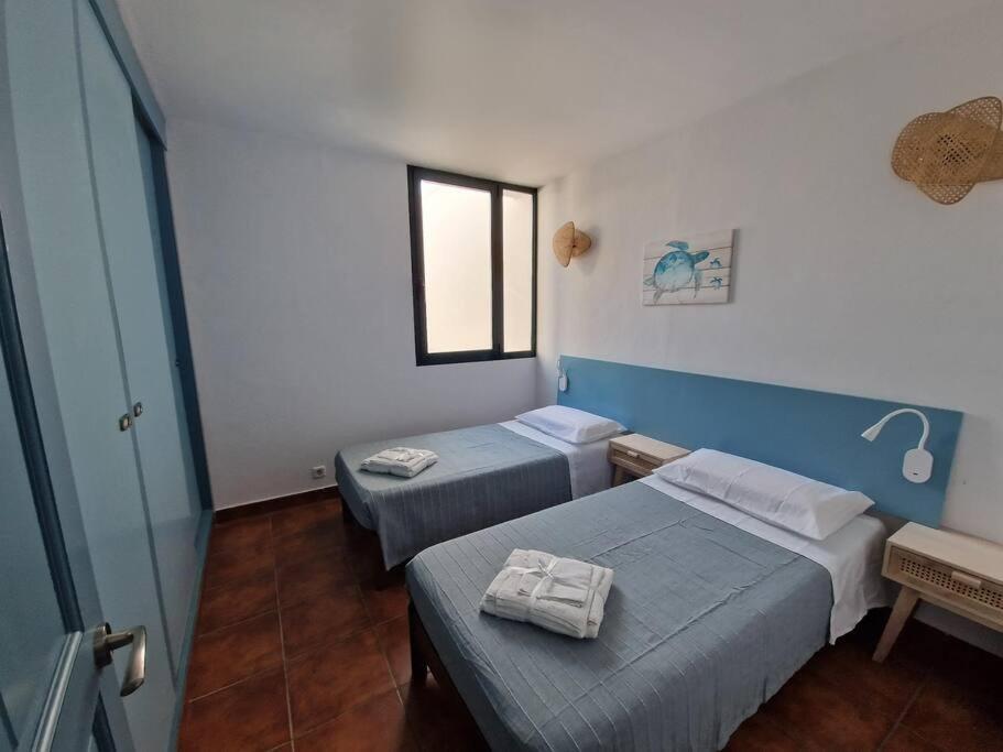 Appartement Casa Tortuga Con Piscina Com à Cala'N Bosch  Extérieur photo