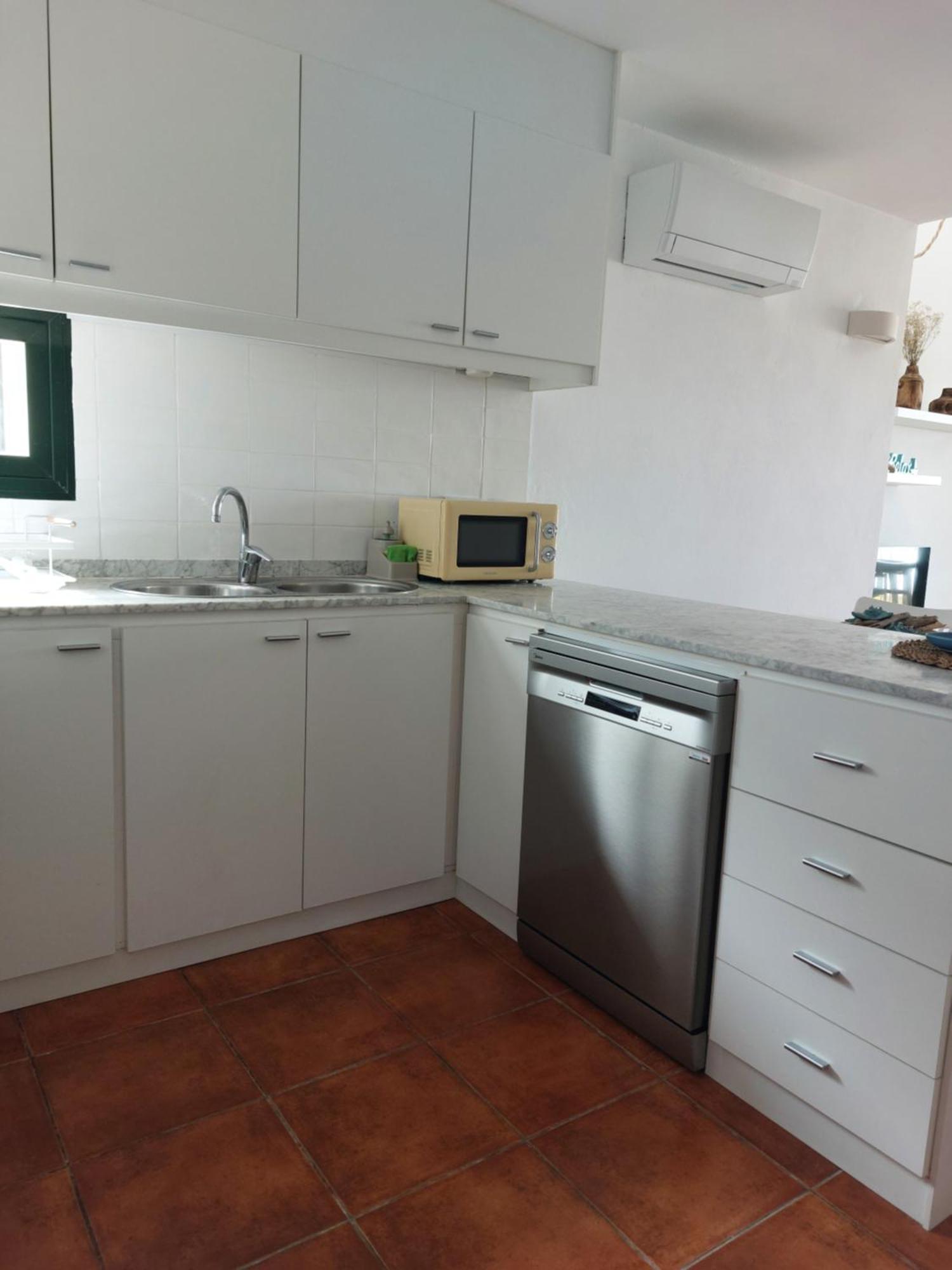 Appartement Casa Tortuga Con Piscina Com à Cala'N Bosch  Extérieur photo